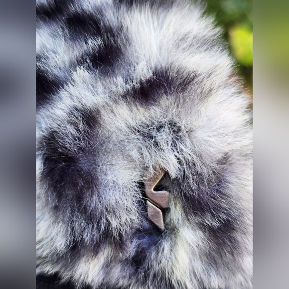 Size 8 - Women's Koolaburra By UGG Black And White Furry Slippers Leopard Print - Picture 5 of 9